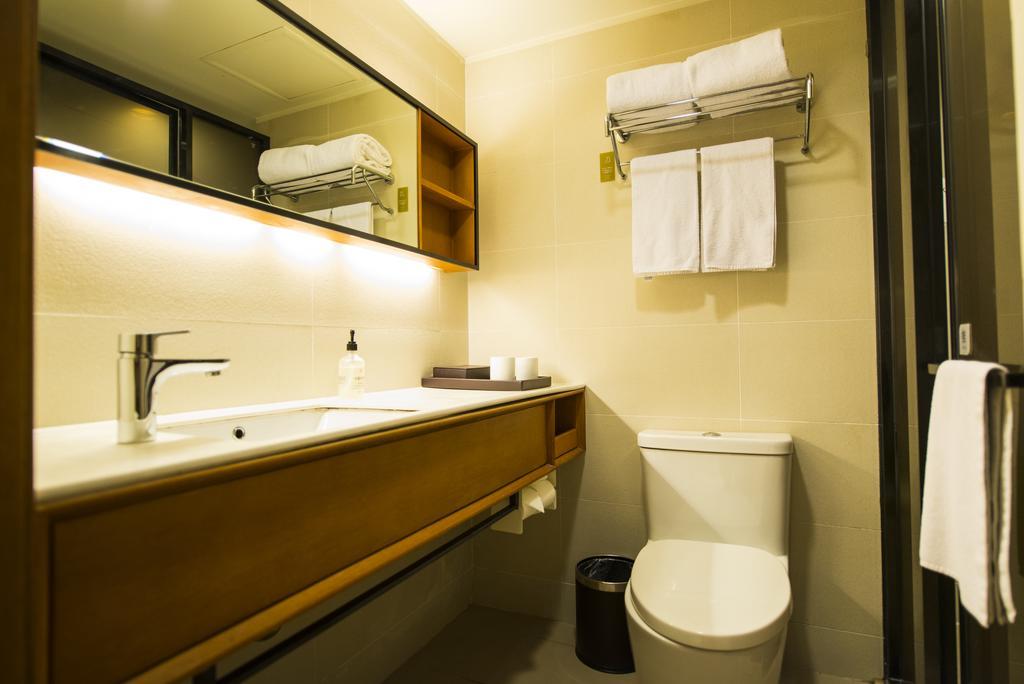 Ji Hotel Kunming Green Lake Branch Δωμάτιο φωτογραφία