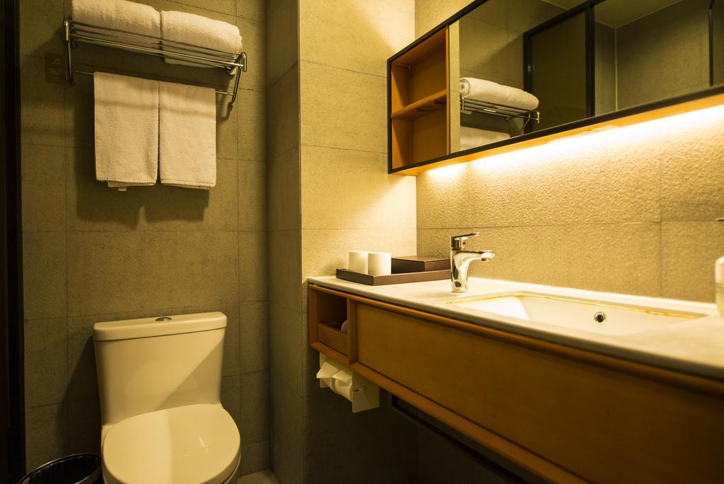 Ji Hotel Kunming Green Lake Branch Εξωτερικό φωτογραφία